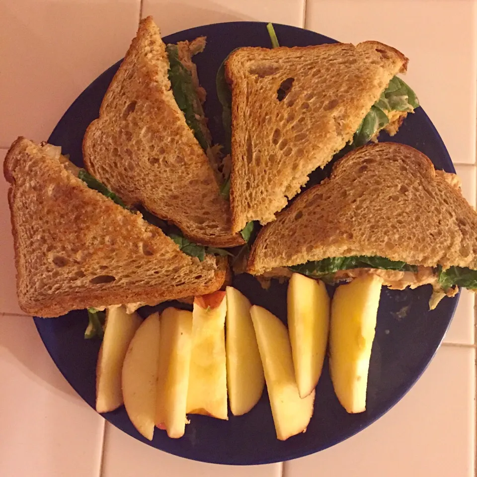 Sriracha Tuna Sandwich|kjoさん