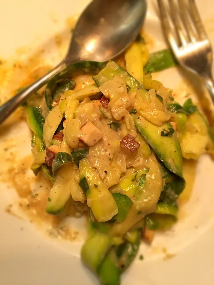 zucchini-Spagetti alla Carbonara (Vegan/Vegetarisch)|Yuyuki Shimaさん