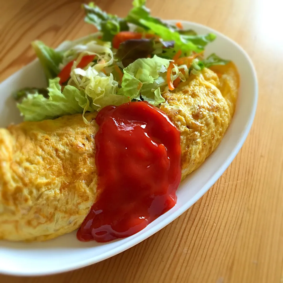 昼食◎ オムライス  ちと焼きすぎちゃった|しょちちさん