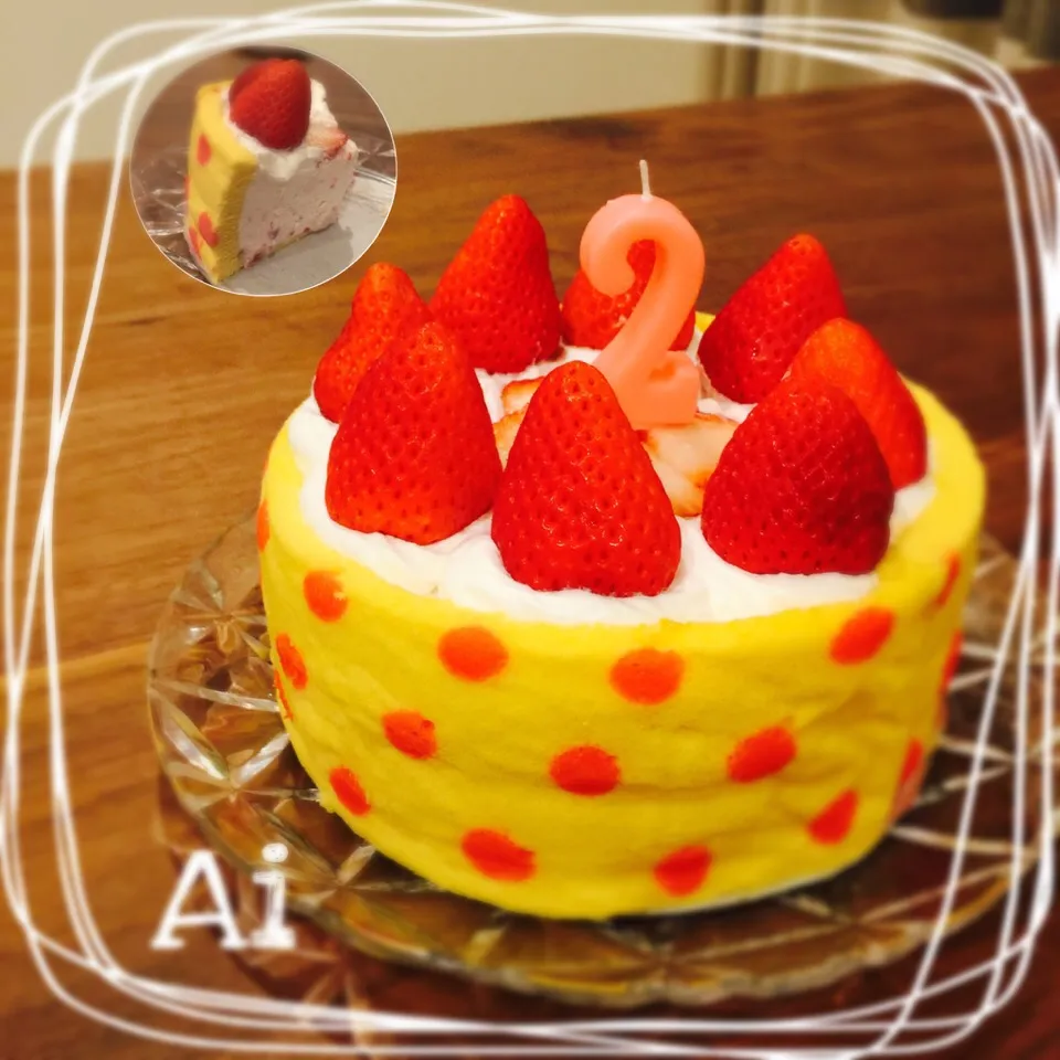 Snapdishの料理写真:水玉お誕生日ケーキ(◍′◡‵◍)|Ai☆さん