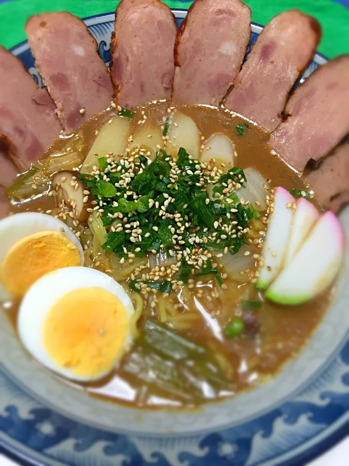 即席生麺  醤油豚骨ラーメン٩(ˊᗜˋ*)و|るるさん