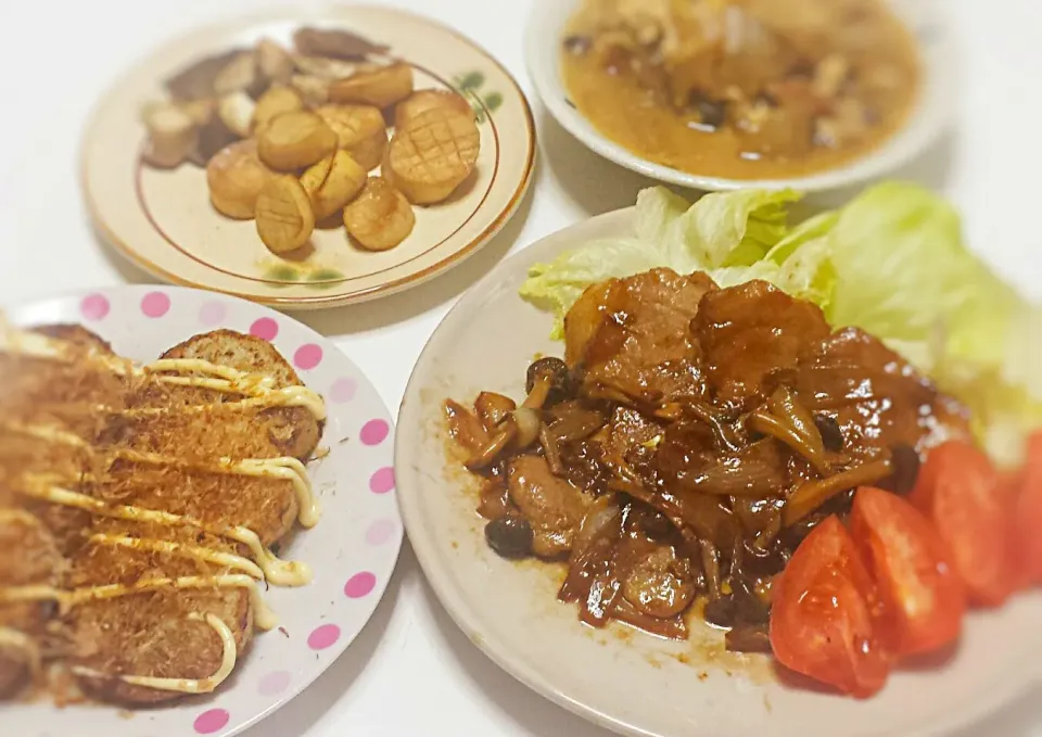 4月30日(木)晩御飯♡
しょうが焼き♪
長芋ステーキ♪
エリンギのバター醤油焼き♪
野菜の卵とじ♪(昨日の残り)|ぷぅみゃんさん