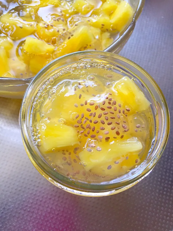 Fresh Pineapples and chia seeds kanten jelly (mint water added)|YDKOさん