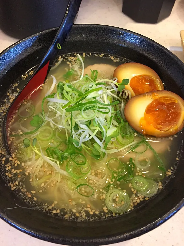 うま塩ラーメン|愛ペガさん