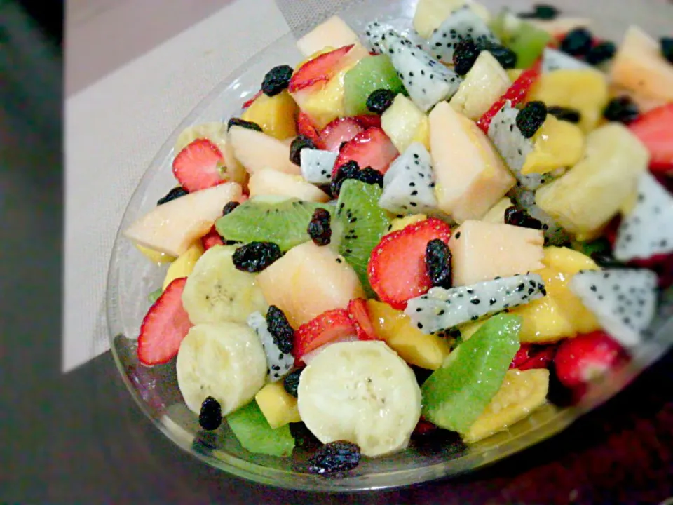 Fruit Platter © √√√|🌼 Pooja's Kitchenette 🌼さん