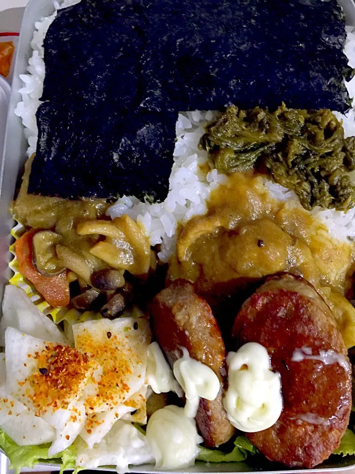 パパお弁当🍱 ポークソテーカレーソースがけ、照り焼きハンバーグ、大根の漬け物、ふきのとうの佃煮|ch＊K*∀o(^^*)♪さん