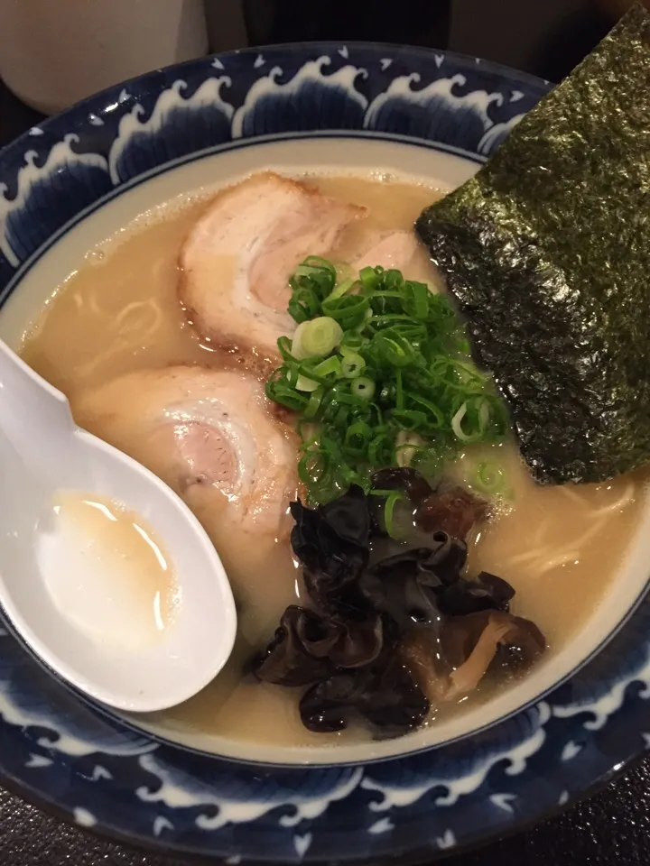 醤油とんこつラーメン|Narumiさん