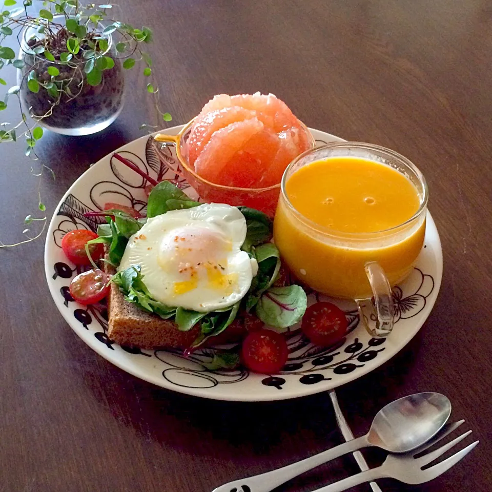 Snapdishの料理写真:♪440kcalの朝ごはん♪|ぼるぴぃ〜さん