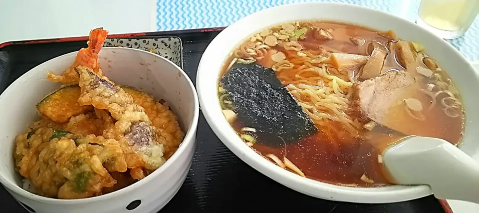 天丼とラーメンのセット|哲さん