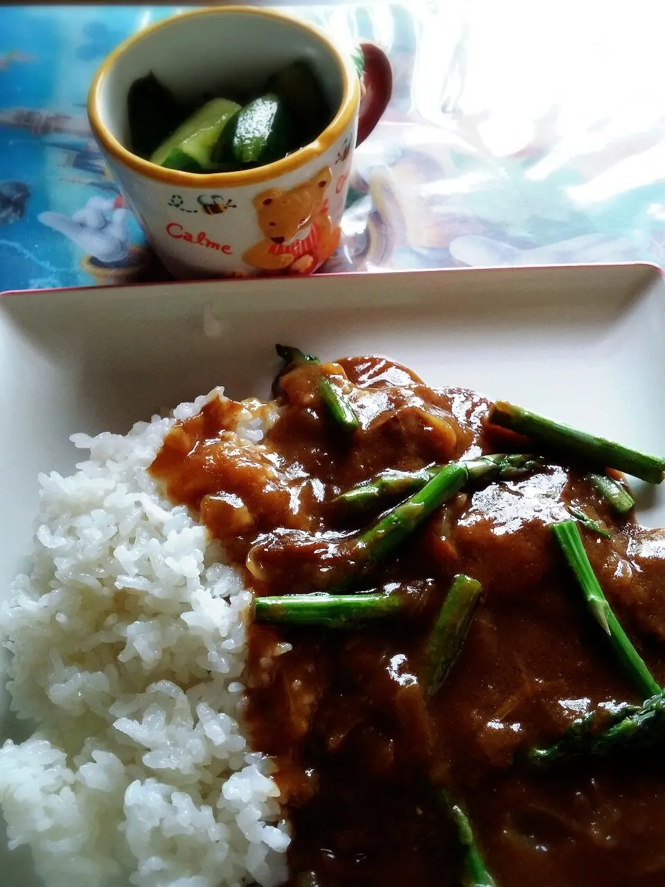 5/2の昼ご飯　牛すじと玉ねぎだけのカレー|ohanaさん