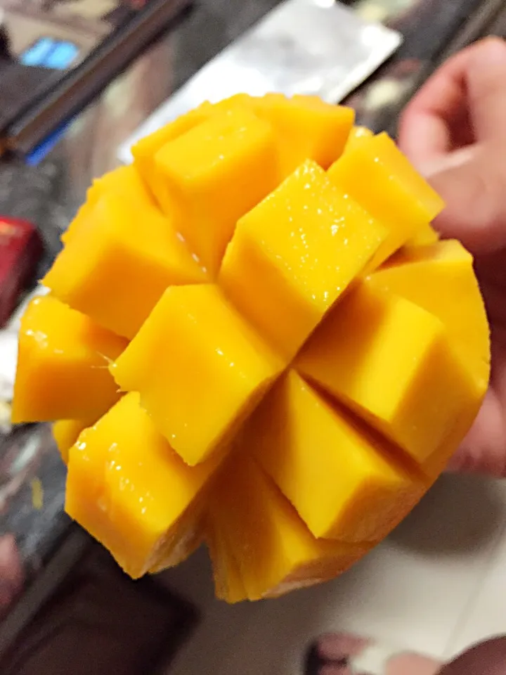 Snapdishの料理写真:mango slice|慕宝cakeさん