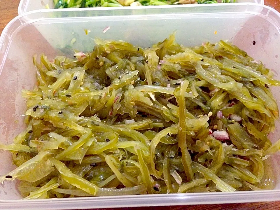 Snapdishの料理写真:Seaweed pickles #homemade #homecook #weightlossdiet #healthydiet #mydietplan|Kenex Kum Chee Kuanさん