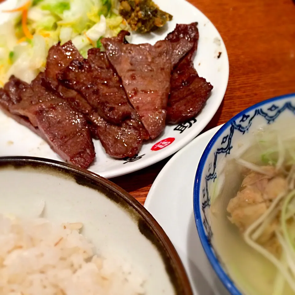 Snapdishの料理写真:牛たん炭火焼定食|masaumeさん