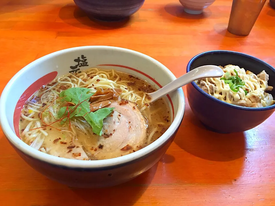 Snapdishの料理写真:塩元帥の塩ラーメン|吾妻浩司さん