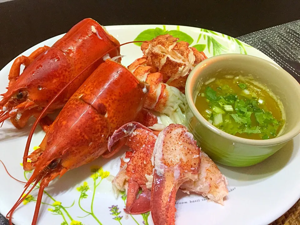 Butter Garlic Lobster|Colleen Teoさん