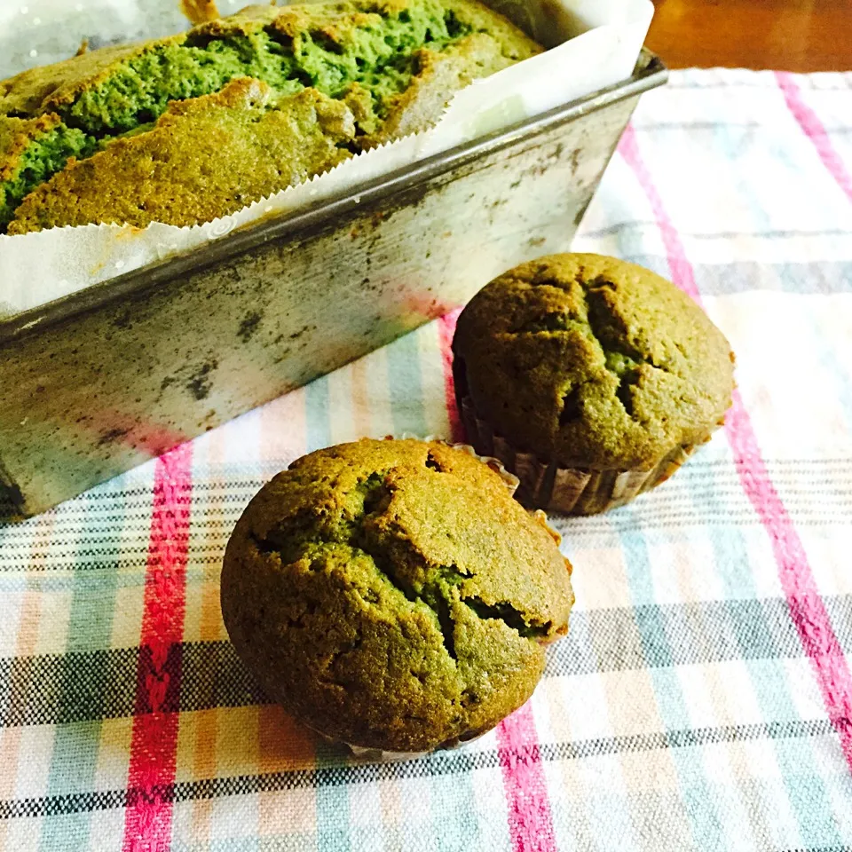 Snapdishの料理写真:抹茶とホワイトチョコのパウンドケーキとマフィン|Saoriさん