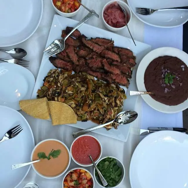 homemade salsa,buffalo hanger steak, black beans, queso ,pickled onions, tortilla picnic 2014|CHUENCHAIさん