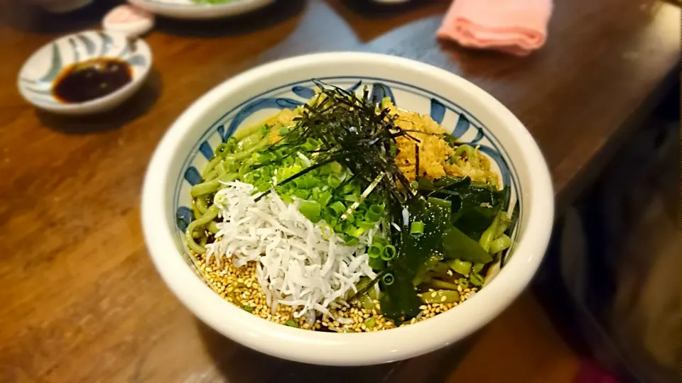 Snapdishの料理写真:東京足立区 根魚 静 冷やしあだち菜うどん|ミナミ ヒロヤさん