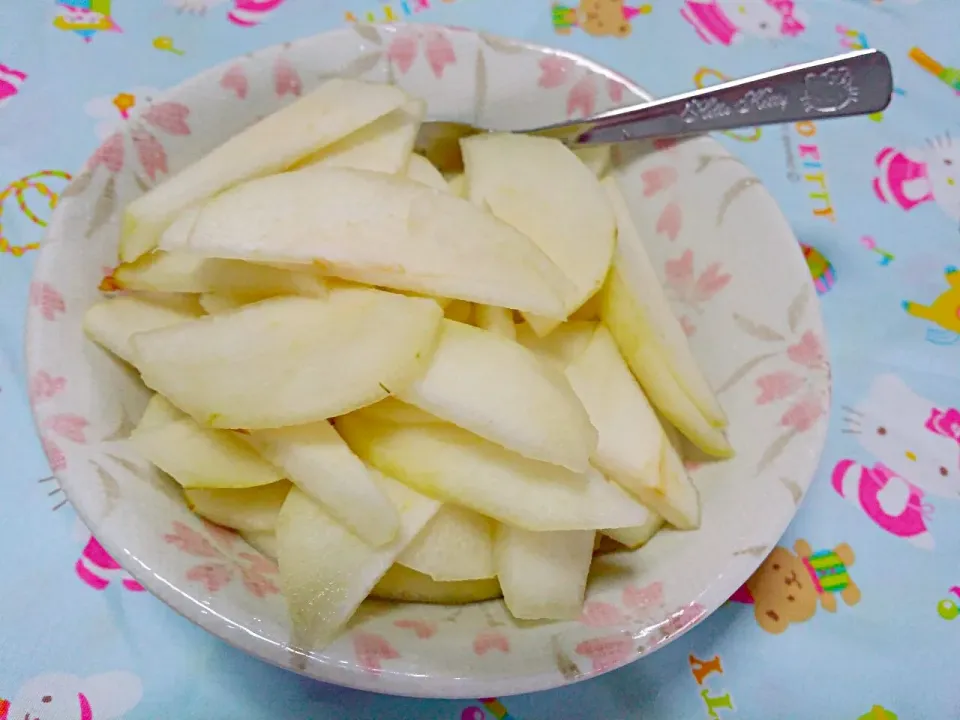 my breakfast - African pears|Chua Jeanさん