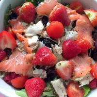 Snapdishの料理写真:Salmon turkey fresh fruits salad~|purplecloudさん