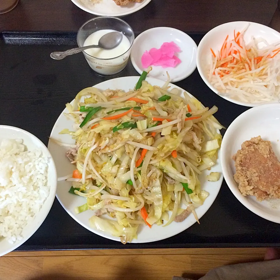 野菜炒め定食(ｽｰﾌﾟ→台湾ﾗｰﾒﾝ変更+100)|kobaさん