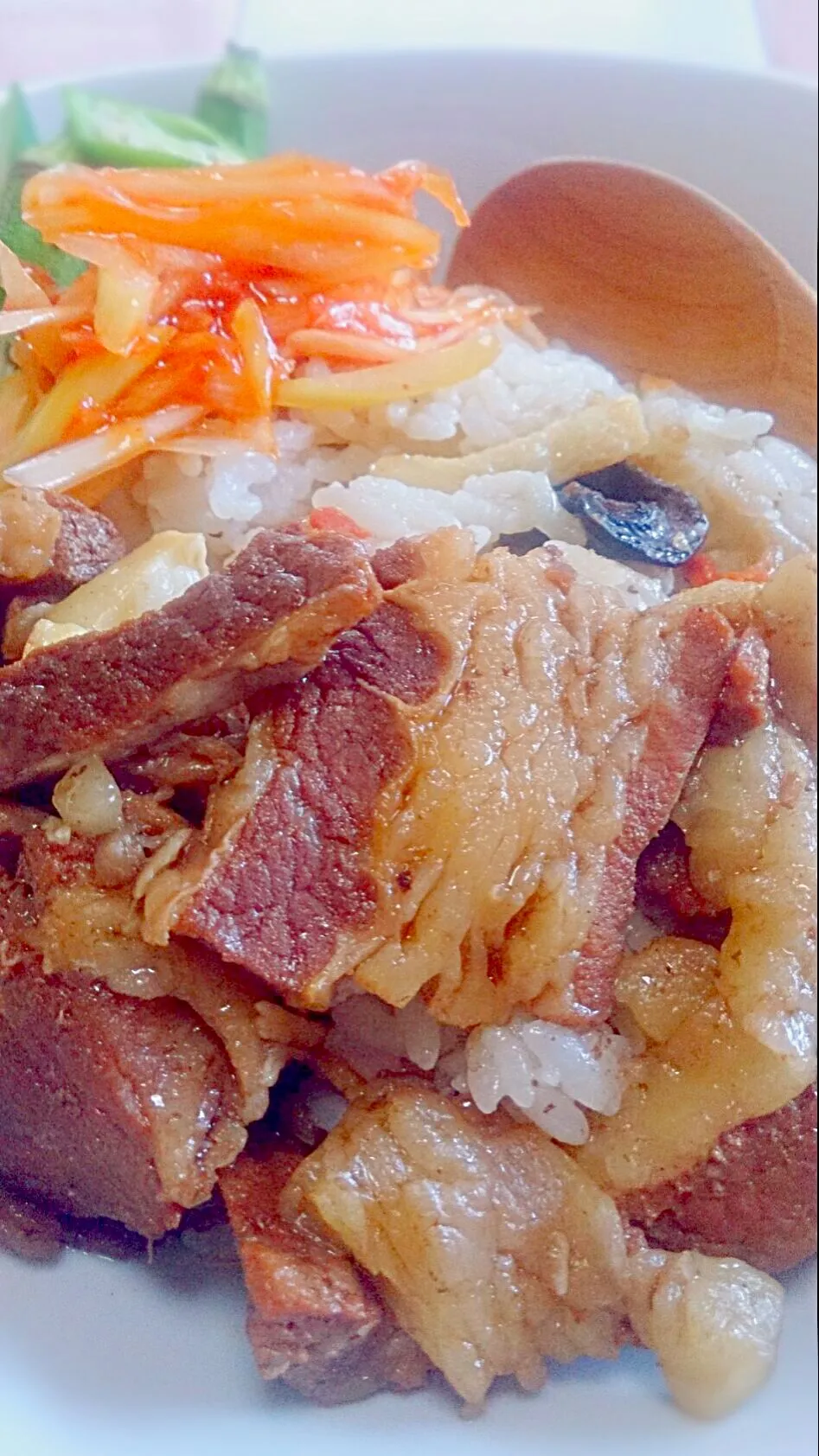 牛すじバクテ－風煮込みのぼっかけ丼 #牛すじ #アジア料理 #煮込み #どんぶり|かげさんキッチンさん