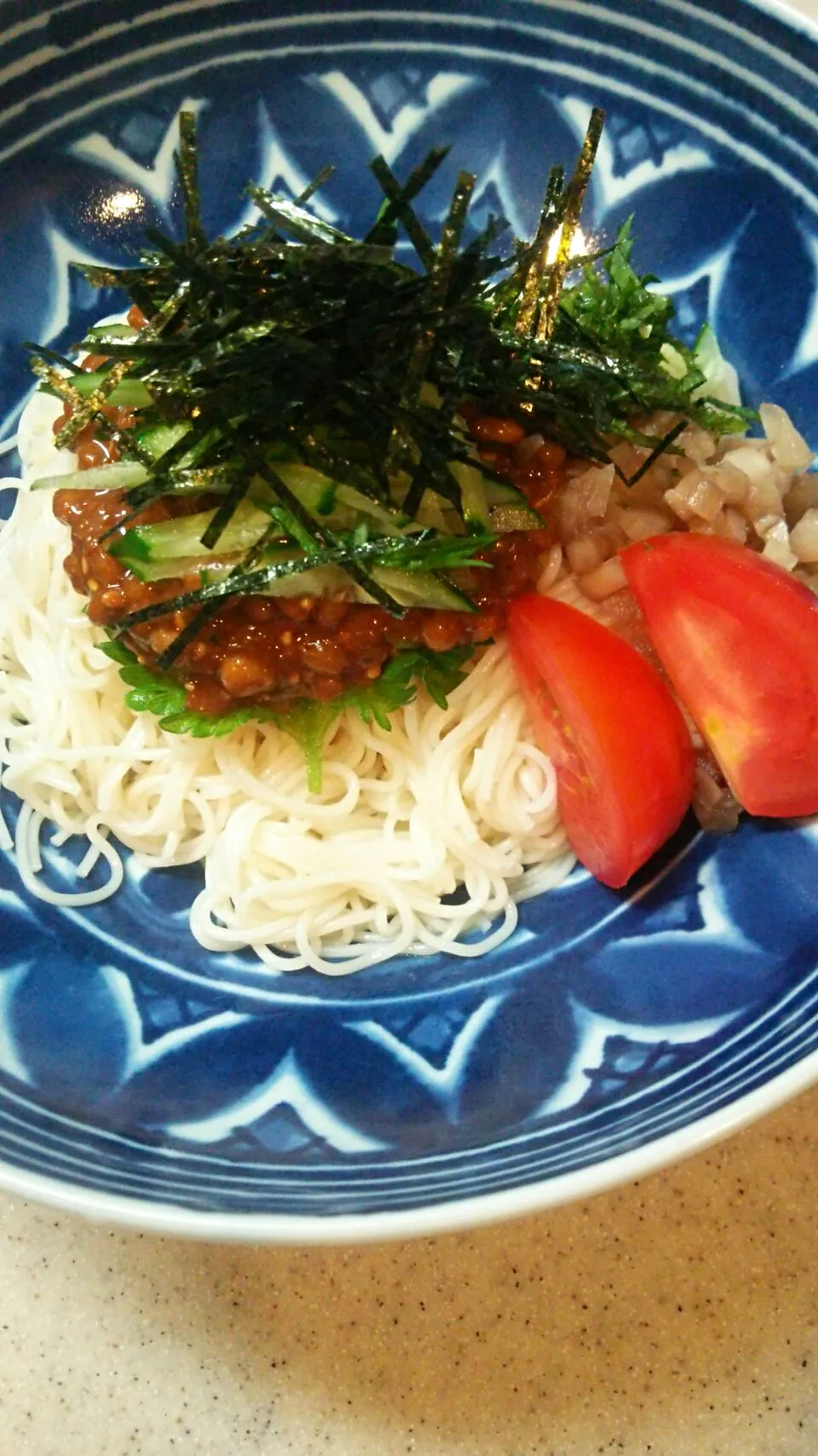 angiee♡さんの甜麺醤で食べる納豆
白石温麺冷たくしました♪|あやさん