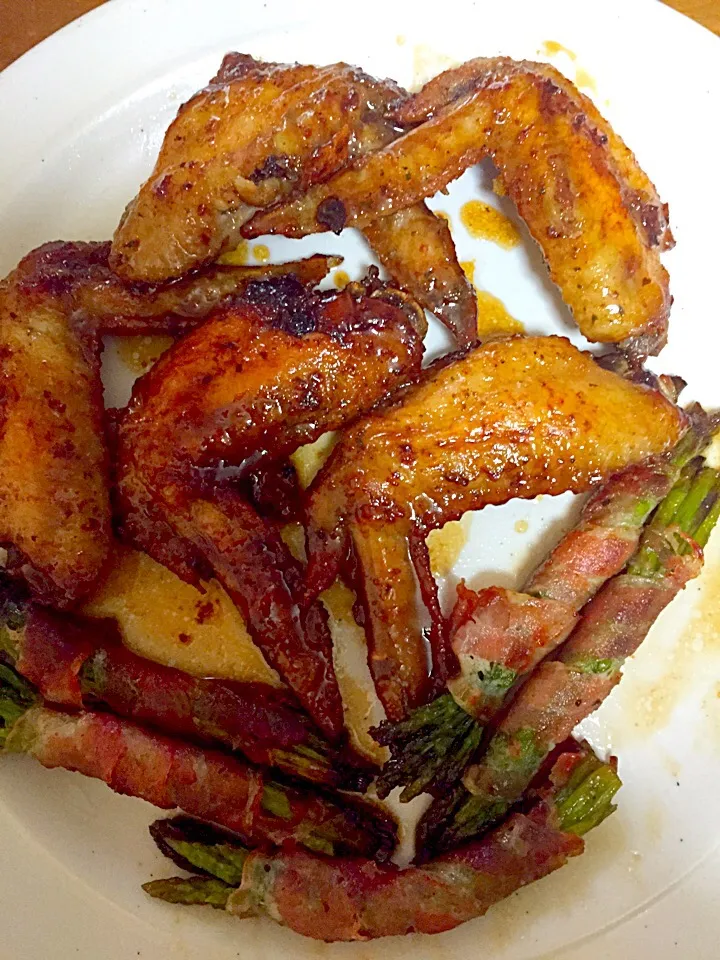 Snapdishの料理写真:#Sweet Chicken Wings.# Bacon wrapped Asparagus# luto ni Je|alvaranjerikaさん