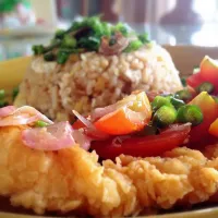 Deep fried fish, special sauce with garlic fried rice|toystory150780さん