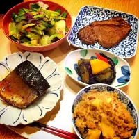 Snapdishの料理写真:65's特製 鯖の煮込みと筍炊き込みご飯定食|65's kitchenさん