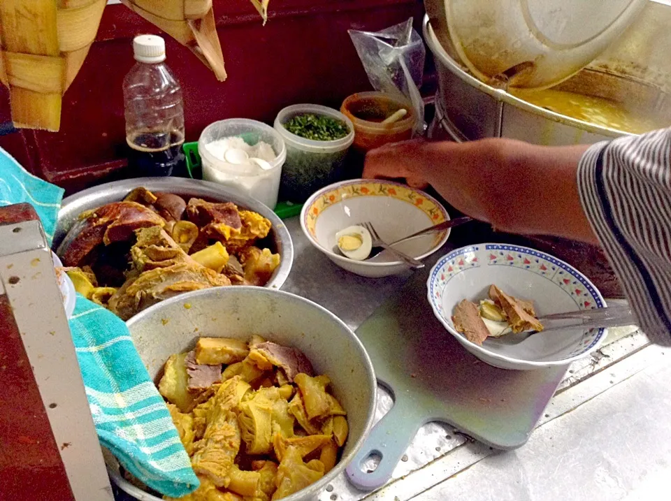 Snapdishの料理写真:Soto Madura|Bambang Budiono Tjioさん