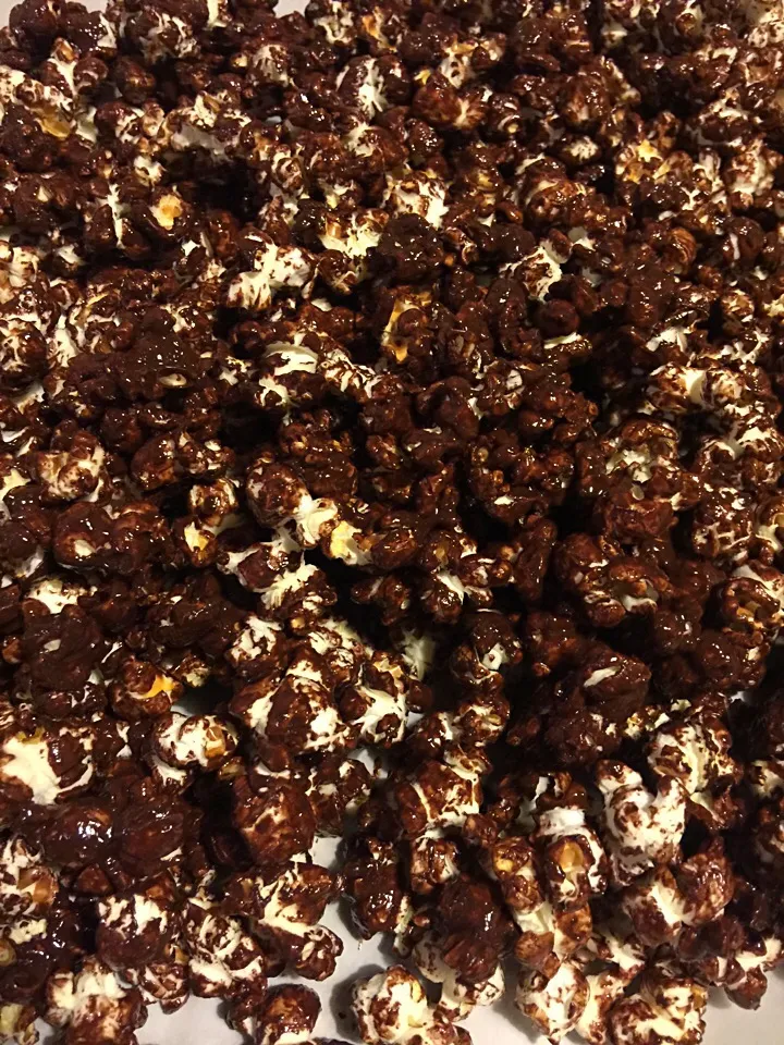 Dark chocolate and sea salt popcorn|Cheryl Melnickさん