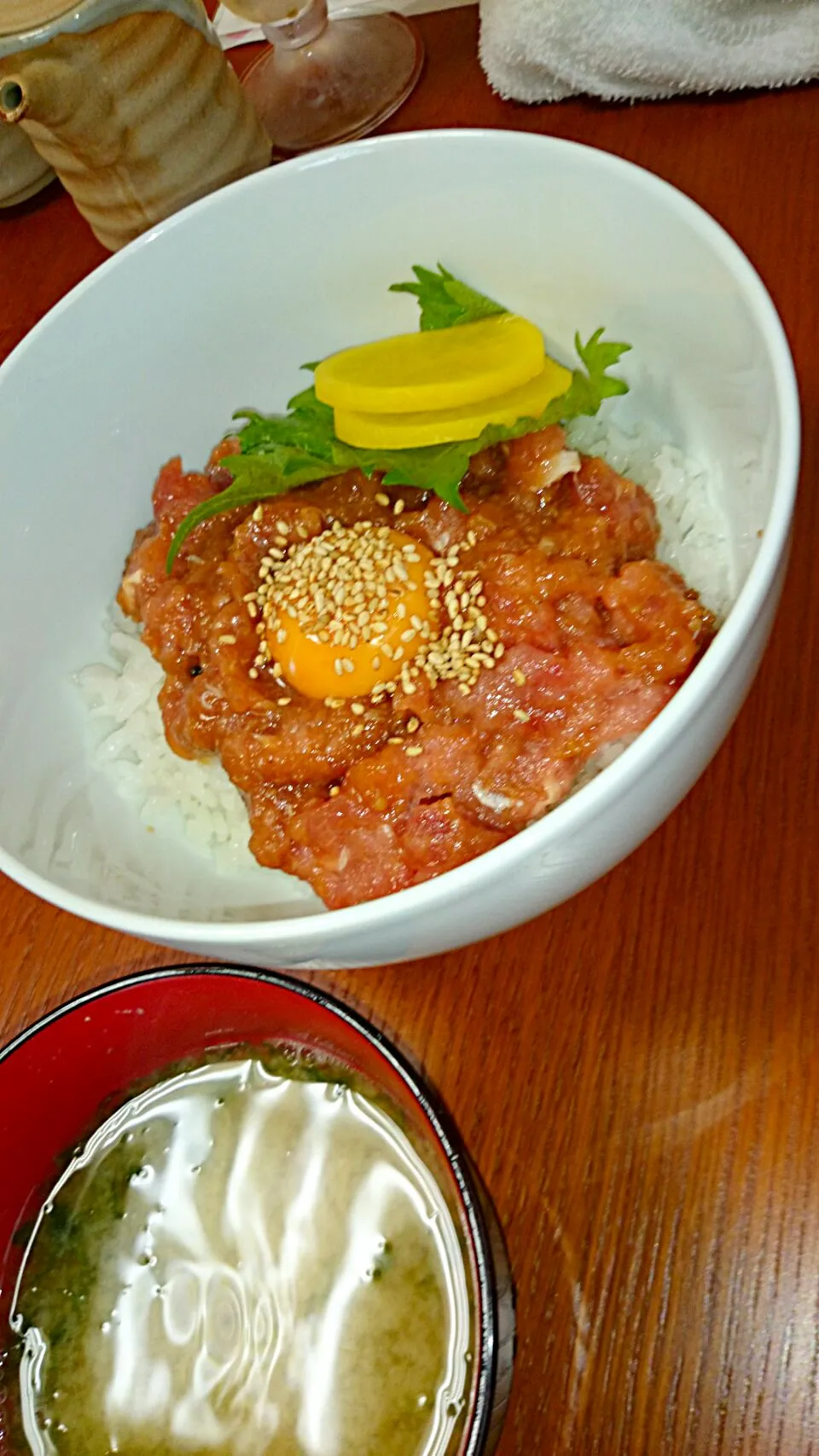 三崎口まぐろユッケ丼|あさこもかさん