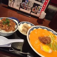 Snapdishの料理写真:辛味噌ラーメンセット|nanaminoriさん