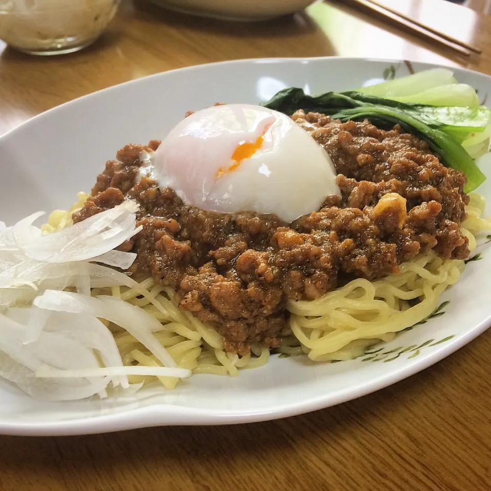 Snapdishの料理写真:汁なし担々麺＊|ゆいさん