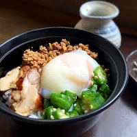 Snapdishの料理写真:指宿名物☆温玉らん丼|マペ子さん