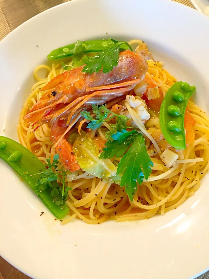 両親おもてなしメニュー🍴エビと春キャベツ、フレッシュトマトのパスタ🍅🍃|まみりんごさん