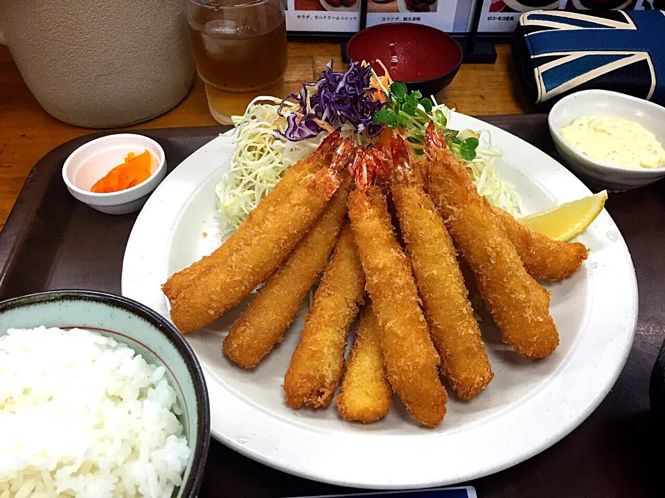 エビフライデラックス定食|あつしさん