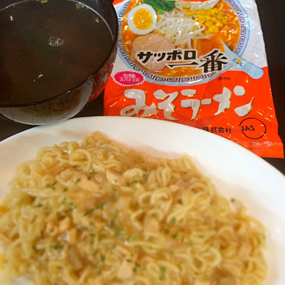 サッポロ一番味噌ラーメンで、チキンクリーム味噌味パスタを作ってみた^_^|isshyaさん