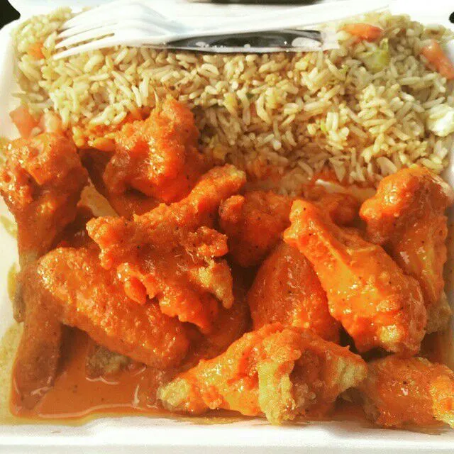 Buffalo Wings and Shrimp Fried Rice at Jacks Seafood #Chicken #Fried Rice #Box lunch/Deli 🙌 🙌 🙌|Alisha GodsglamGirl Matthewsさん