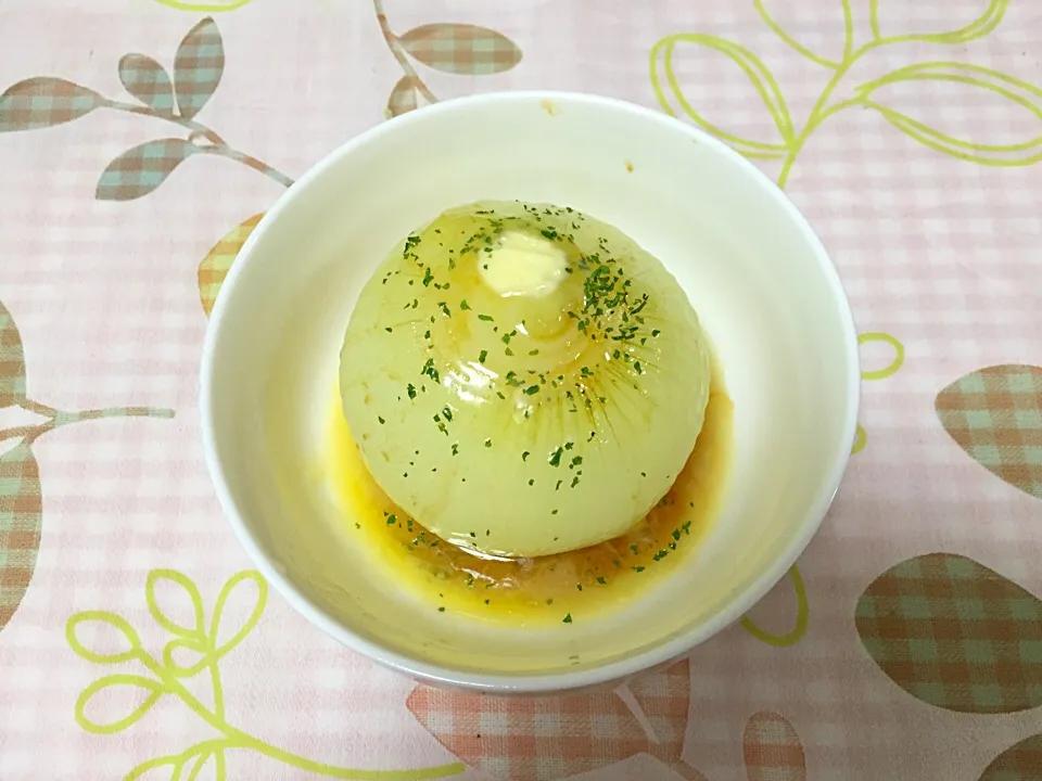 まるごと蒸し新玉ねぎの牡蠣醤油バター|もたぷーさん