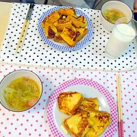 Snapdishの料理写真:フレンチトーストとキャベツとウインナーのコンソメスープଘ(੭ˊ꒳​ˋ)੭✧|misatoさん