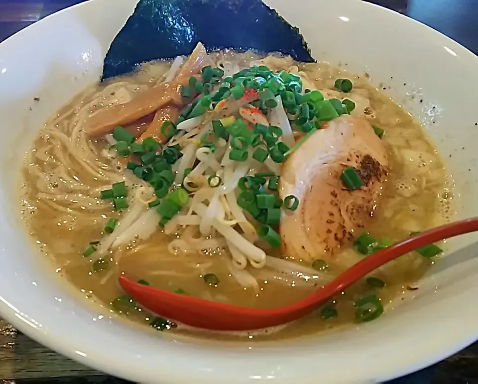 濃旨煮干醤油ラーメン|哲さん