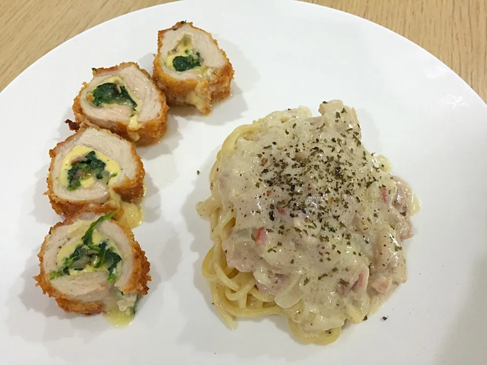 Pork stuffed with spinach served with spaghetti white sauce|koykoyさん