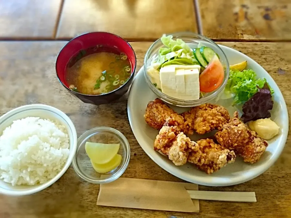 今日のランチは 日替り定食の 鶏の唐揚げ❣|yokoさん