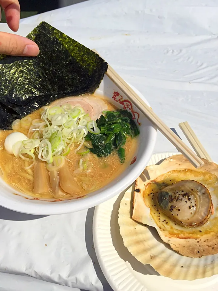 Snapdishの料理写真:クリーミー豚骨醤油/神明|シンドバットさん