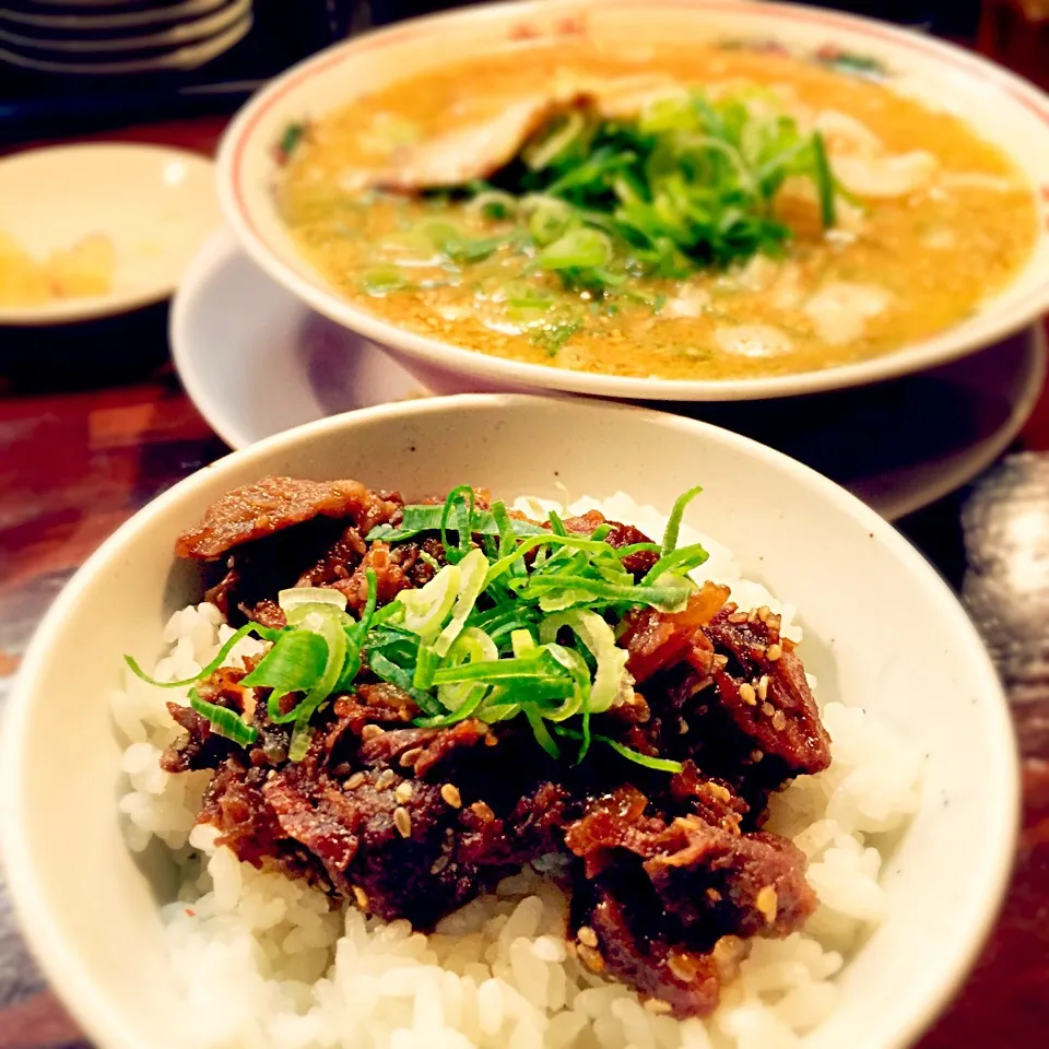 牛筋丼と味噌胡麻拉麺|tonさん