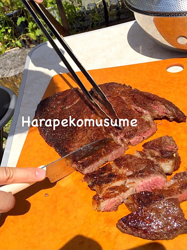 Snapdishの料理写真:でっかい肉！！ジュ〜シ〜♪|おしぽさん