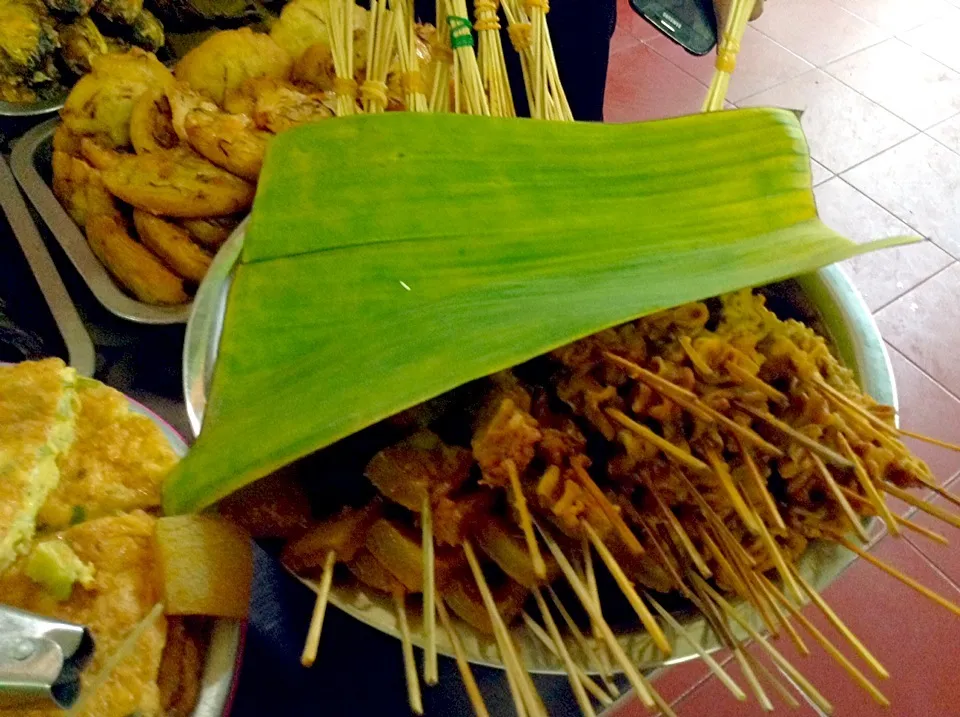 Sate Usus|Bambang Budiono Tjioさん