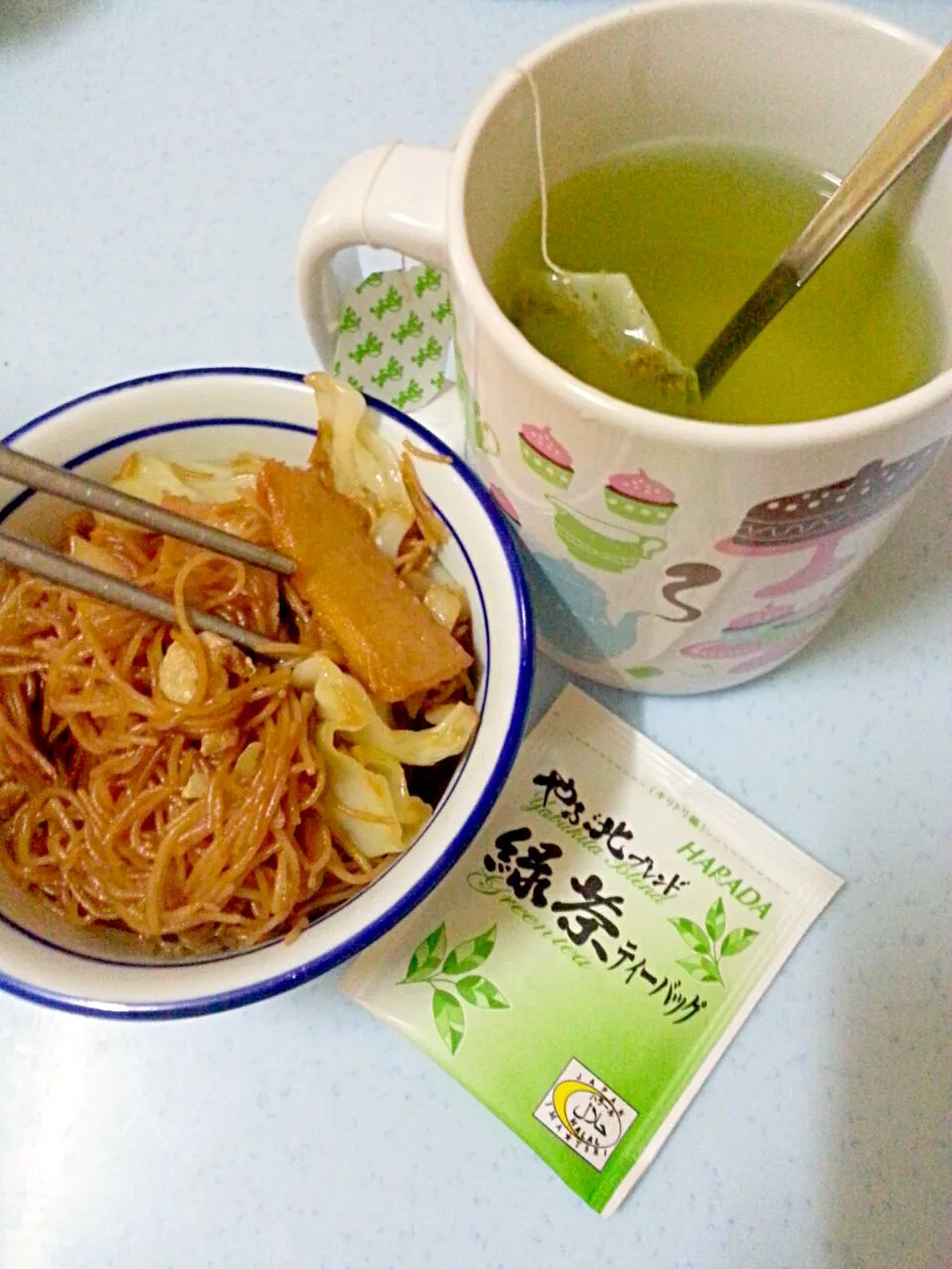 fried meehoon & green tea #breakfast|Rose Danishさん